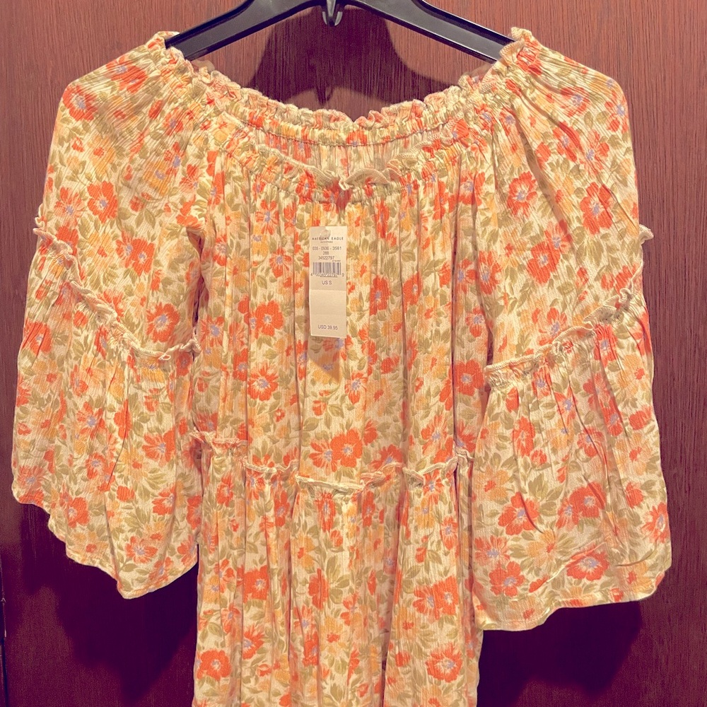 NWT American Eagle Floral Top Size Small